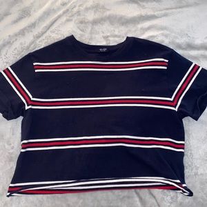 BRANDY STRIPPED CROPPED SHIRT.